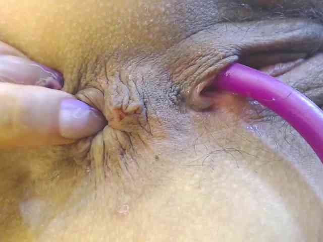 alonddra-tay webcam