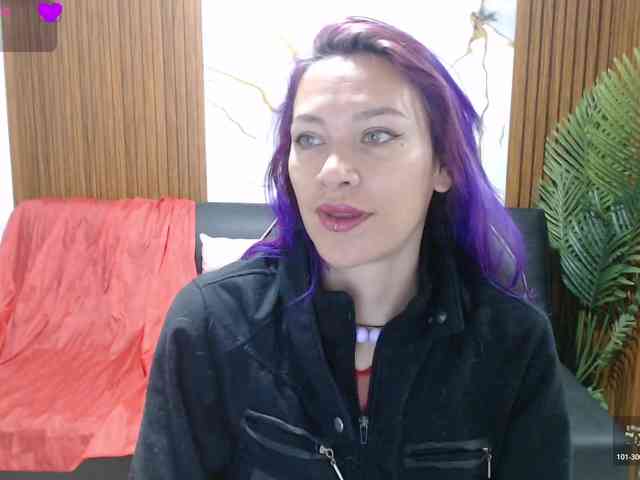 alonddra-tay webcam