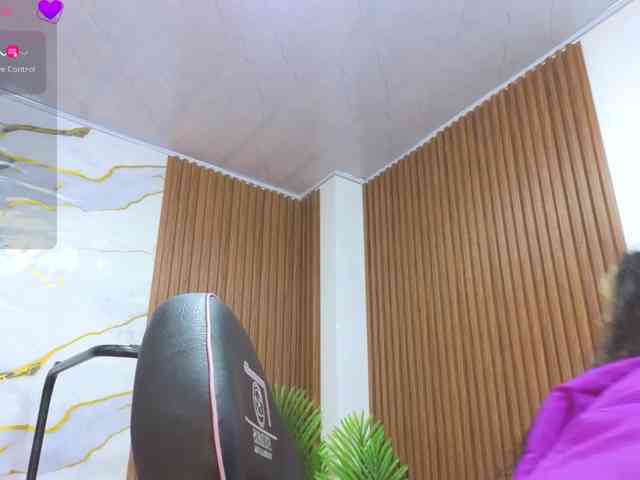 alonddra-tay webcam