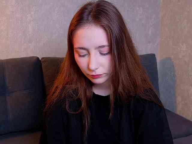 Model: LunariaLive