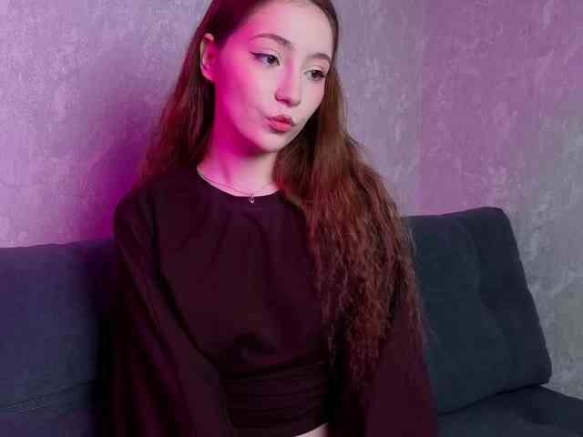 Model: LunariaLive
