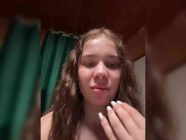 Acest model este live acum. candyflip