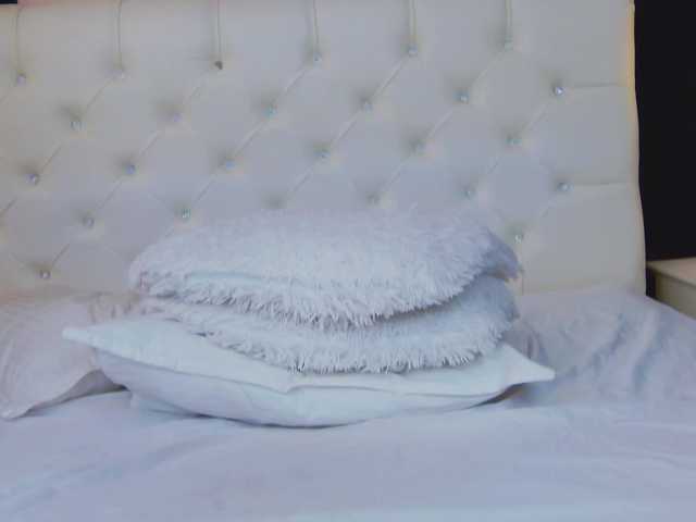 Mari-Lou live cam on BongaCams