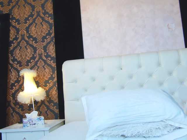 Mari-Lou live cam on BongaCams