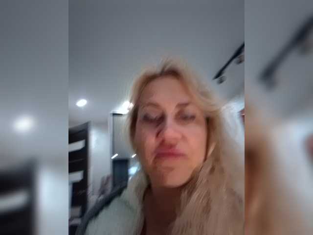 модель KissMiSveet1234