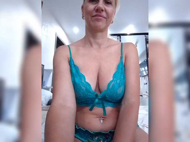 KissMiSveet1234 live webcam show