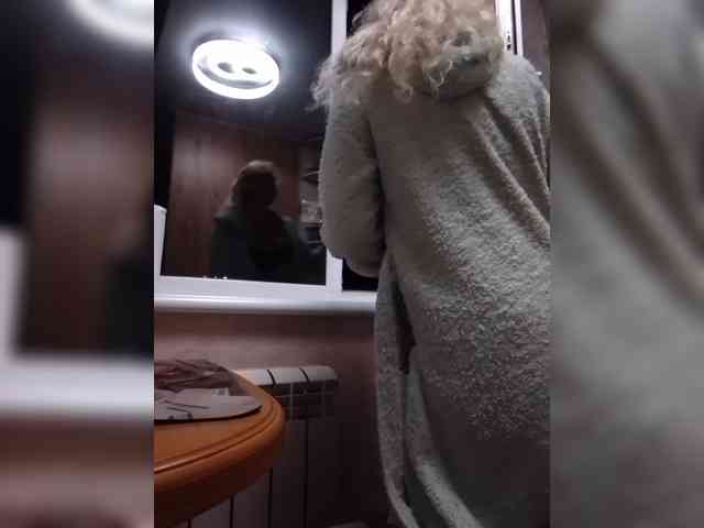 KissMiSveet1234 webcam