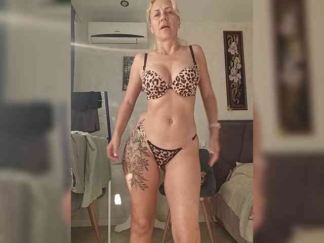KissMiSveet1234 Sex Cam Show