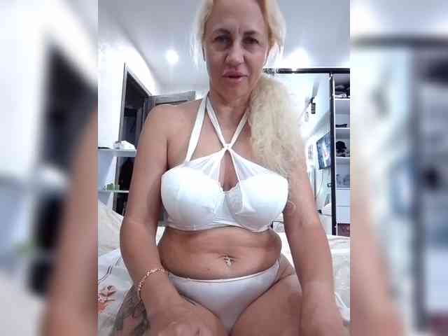 KissMiSveet1234 webcam