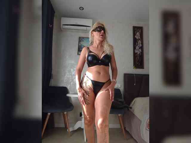 KissMiSveet1234 webcam