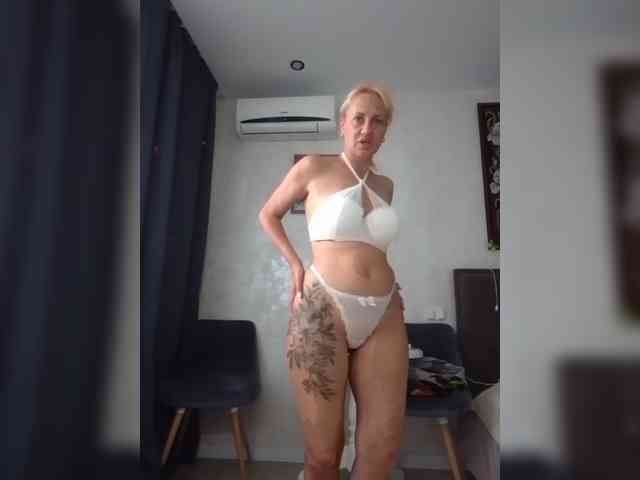 KissMiSveet1234 webcam