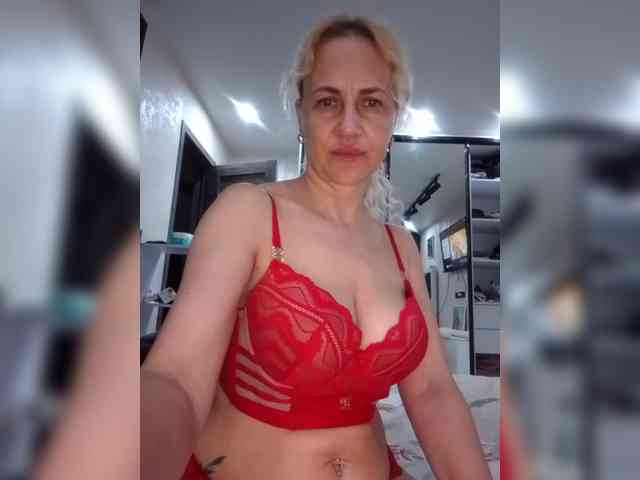 KissMiSveet1234 webcam