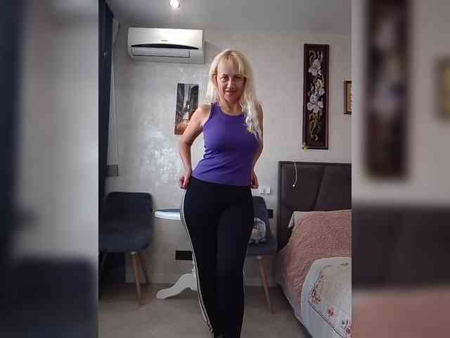 KissMiSveet1234 webcam
