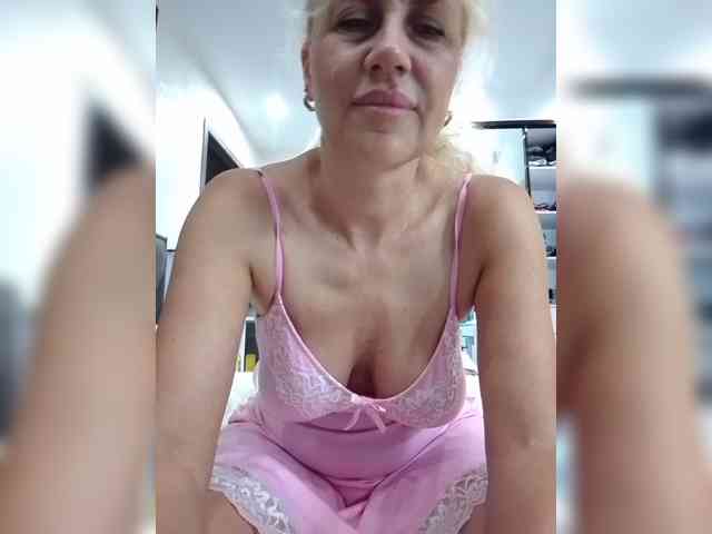KissMiSveet1234 webcam