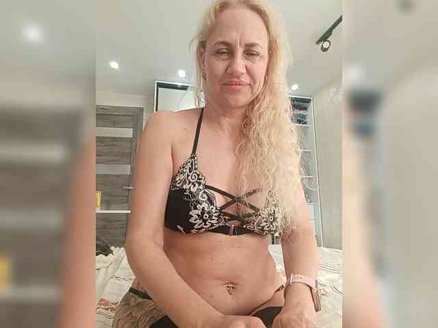 KissMiSveet1234 webcam
