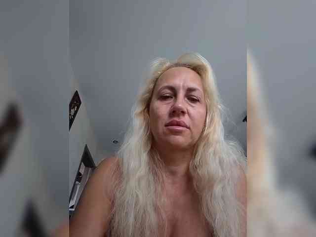 KissMiSveet1234 webcam