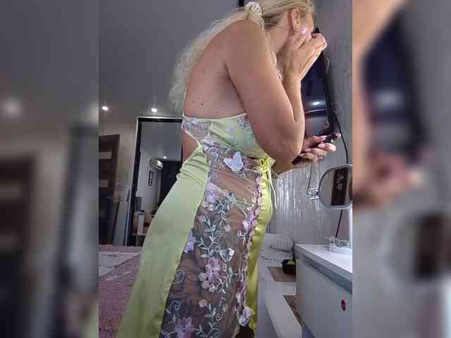 KissMiSveet1234 webcam