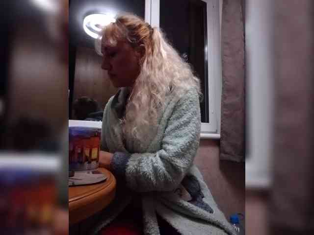 KissMiSveet1234 webcam