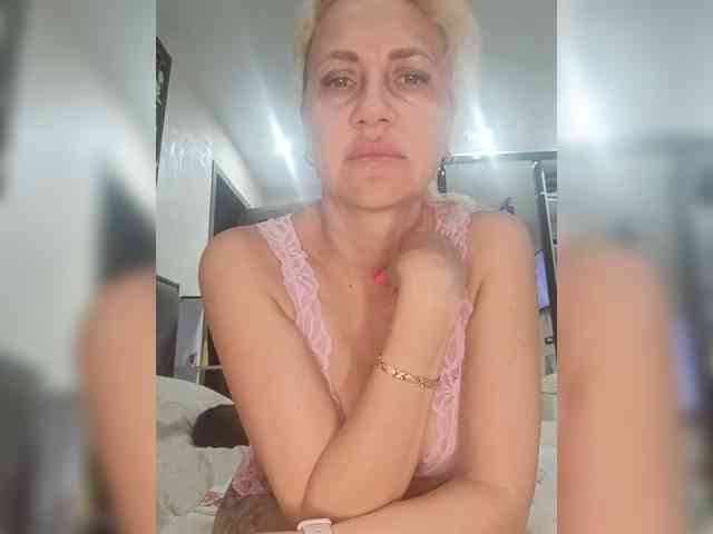 KissMiSveet1234 webcam