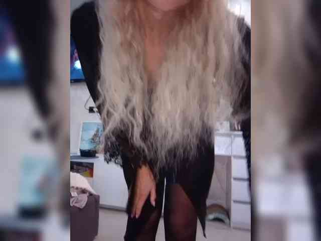 KissMiSveet1234 webcam
