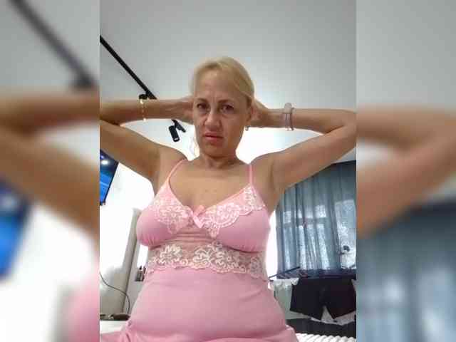 KissMiSveet1234 webcam