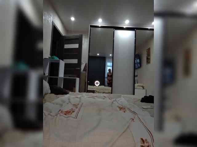 KissMiSveet1234 webcam