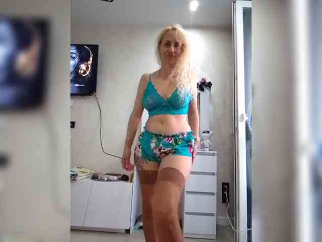 KissMiSveet1234 webcam