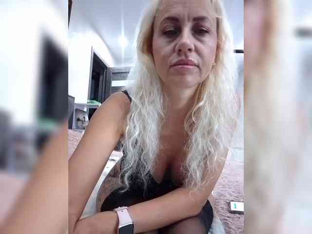 KissMiSveet1234 webcam