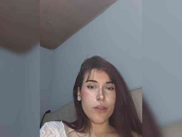 VelvetCherryy webcam