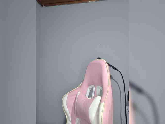 VelvetCherryy webcam