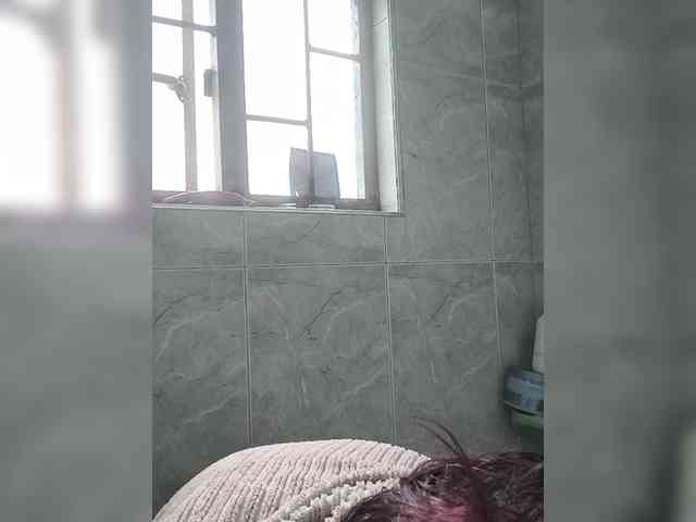 VelvetCherryy webcam