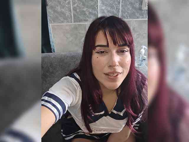 VelvetCherryy webcam