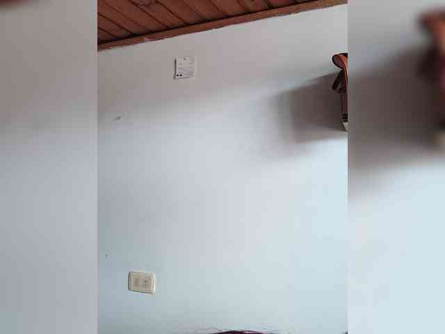 VelvetCherryy webcam