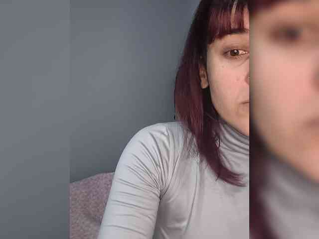 VelvetCherryy webcam