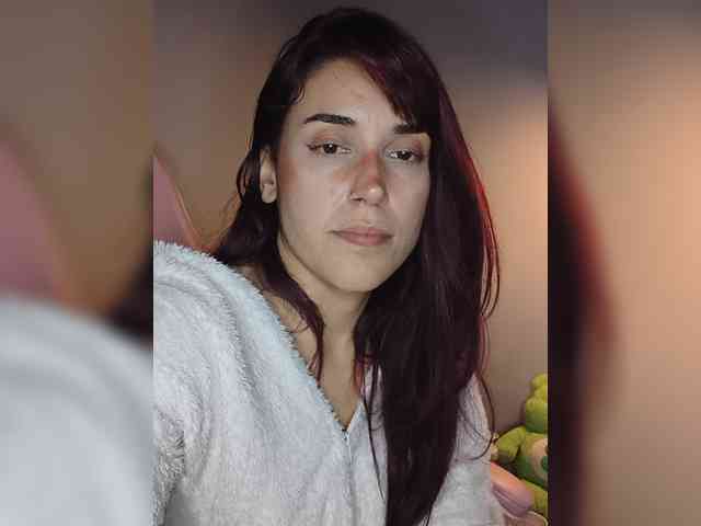 VelvetCherryy webcam