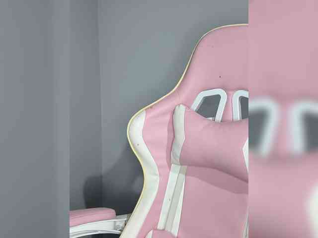 VelvetCherryy webcam