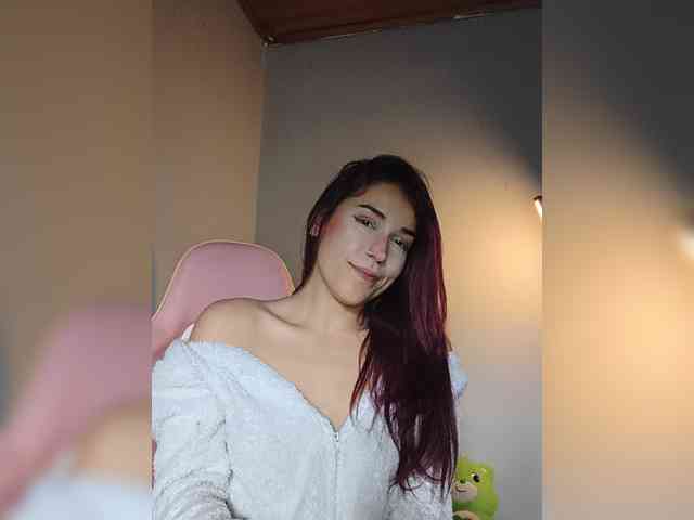 VelvetCherryy webcam