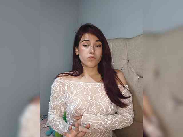 VelvetCherryy webcam