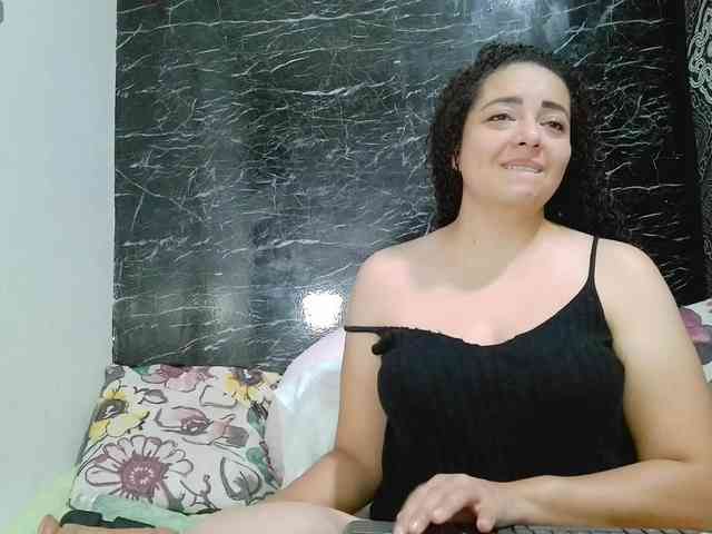 NaghtyGirl webcam