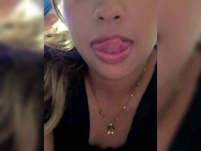 Camila19