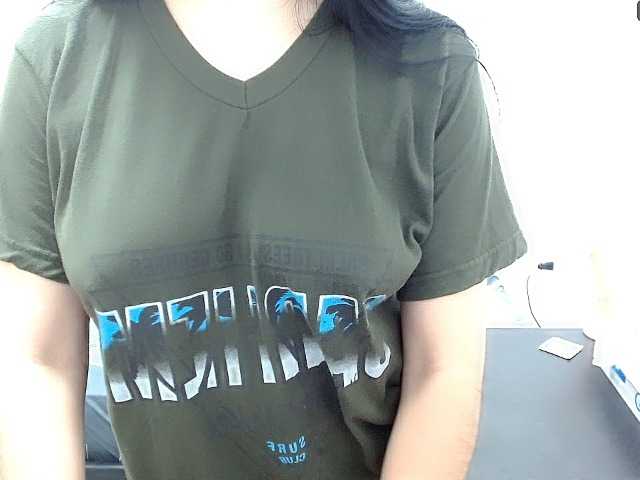 valeria-alluri19 Live Cam on BongaCams