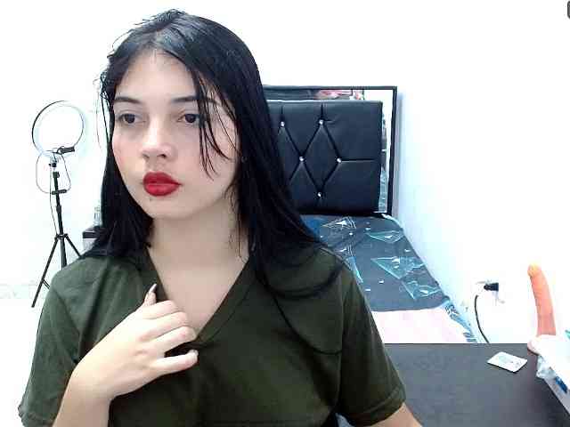 valeria-alluri19 webcam