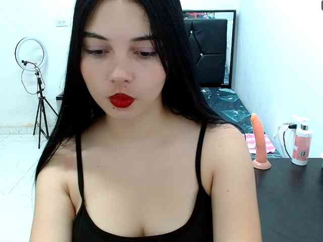 valeria-alluri19 webcam