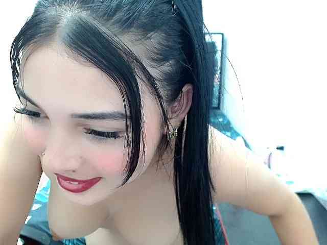 valeria-alluri19 webcam