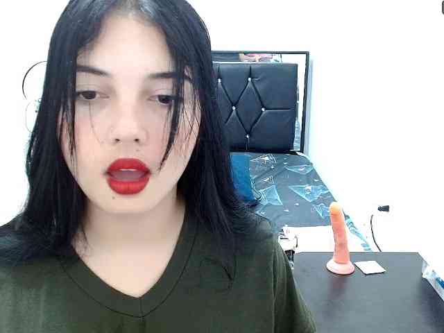valeria-alluri19 webcam