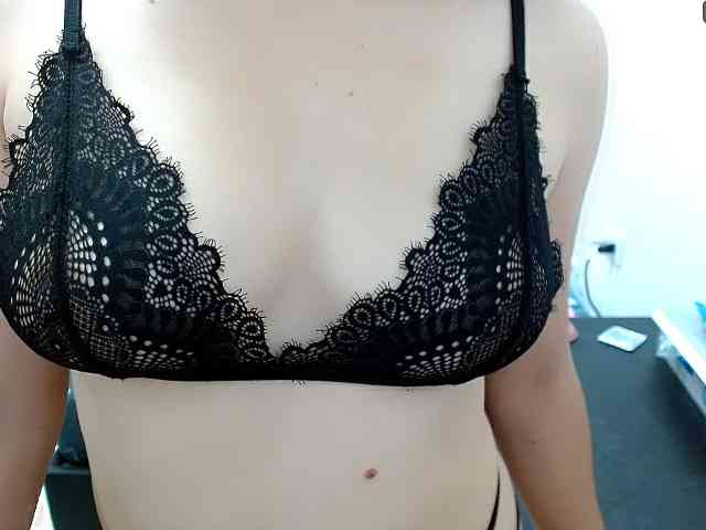 valeria-alluri19 webcam
