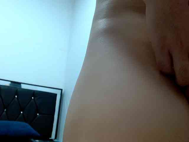 valeria-alluri19 webcam
