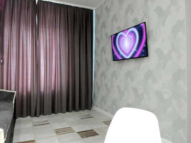 adelinya live cam on BongaCams
