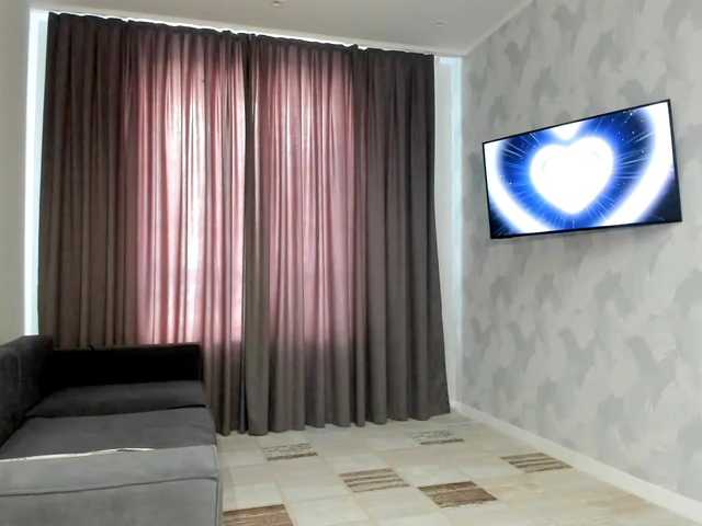 adelinya live cam on BongaCams
