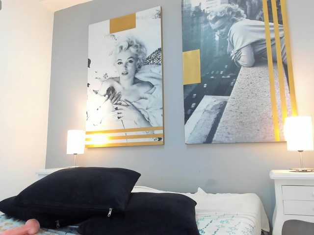 LiilyyDream live cam on BongaCams